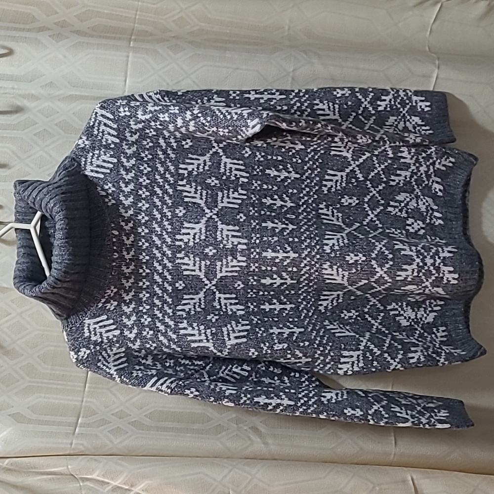 New Wind River Gray Patterned Turtleneck Chrismas Sweater Sz S/P